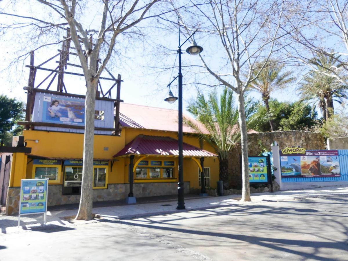 Apartamento Vacacional A 1 Minuto De La Playa - Carihuela Torremolinos Buitenkant foto
